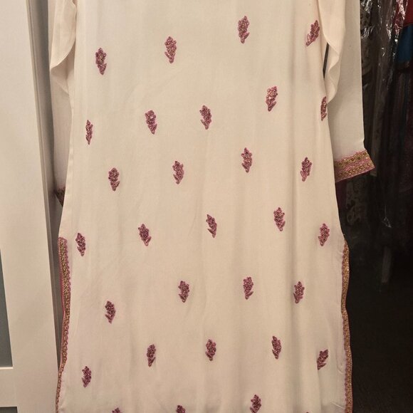 Indian Top - White and Pink - Picture 2 of 6